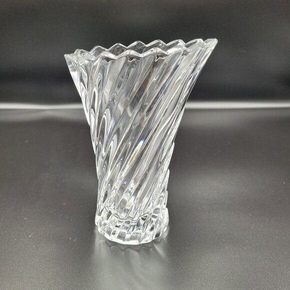 Mikasa Crystal Asprey Bud Vase 5" - Picture 5 of 11